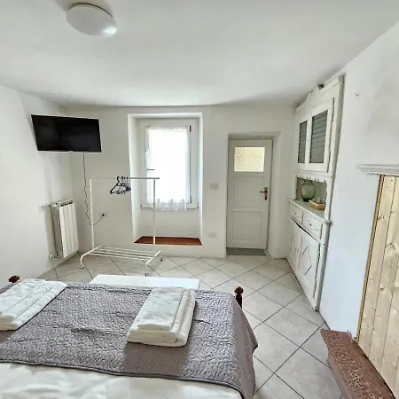 Family Castiglione Castiglione dʼIntelvi