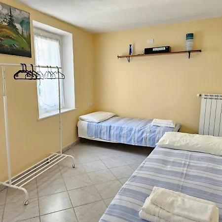 Family Castiglione Castiglione dʼIntelvi