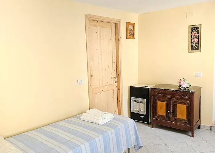 Family Castiglione Apartamento Castiglione dʼIntelvi