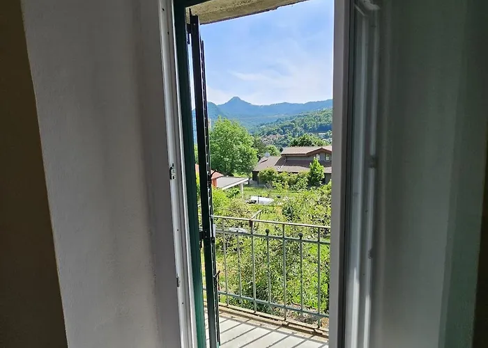 Family Castiglione Apartamento Castiglione dʼIntelvi