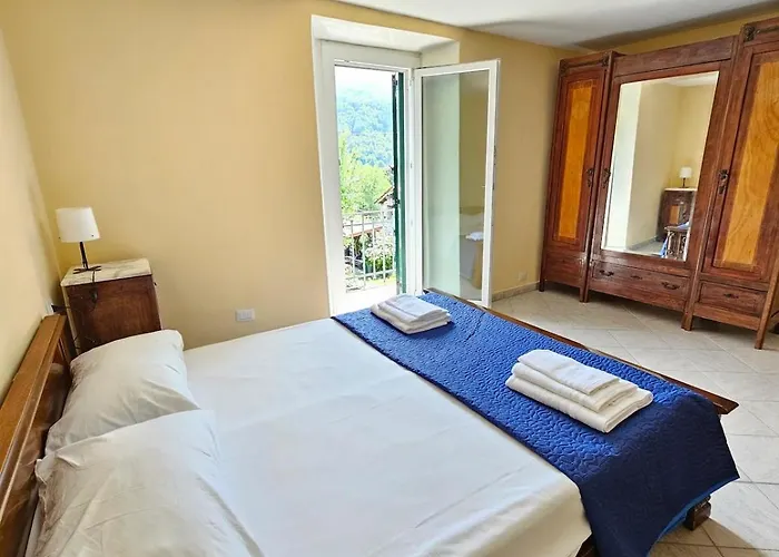 Family Castiglione Castiglione dʼIntelvi