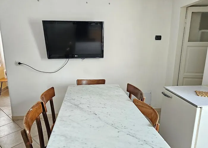 Family Castiglione * Castiglione dʼIntelvi