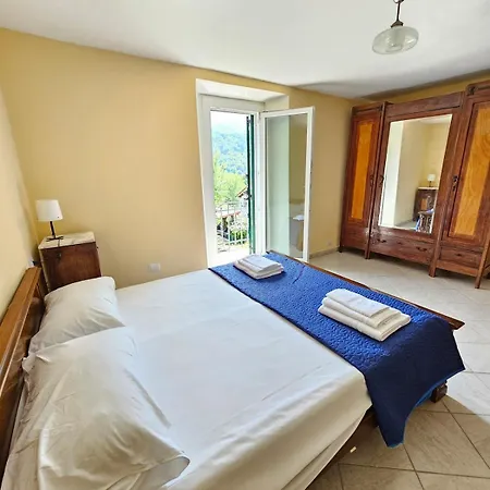 Family Castiglione Castiglione dʼIntelvi