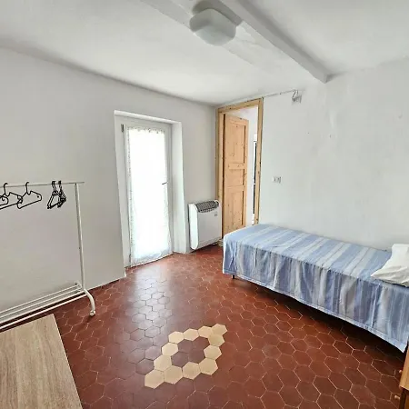 Family Castiglione Apartamento Castiglione dʼIntelvi